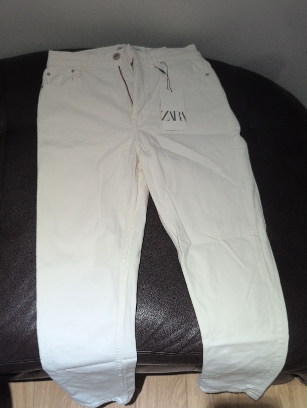 ZARA Women's Off-White Slim Straight Jeans
